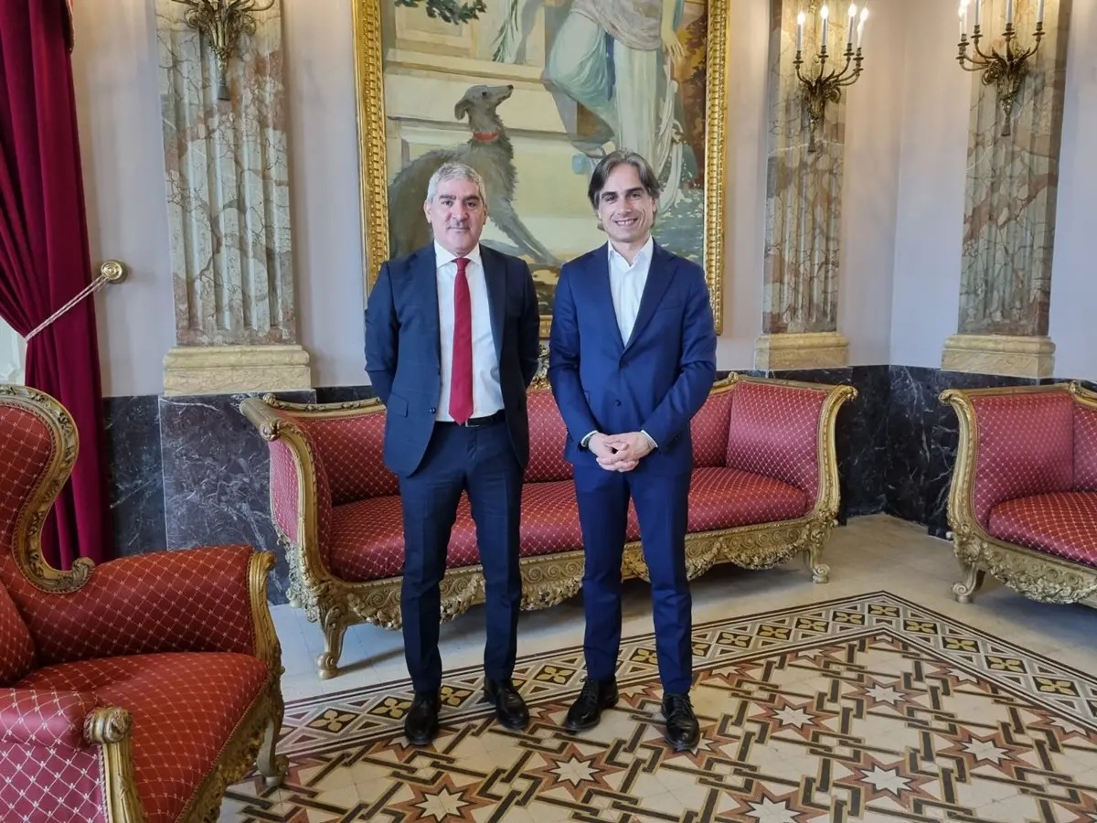 Reggio, il questore Bruno Megale lascia la città: a palazzo Alvaro il saluto del sindaco Giuseppe Falcomatà