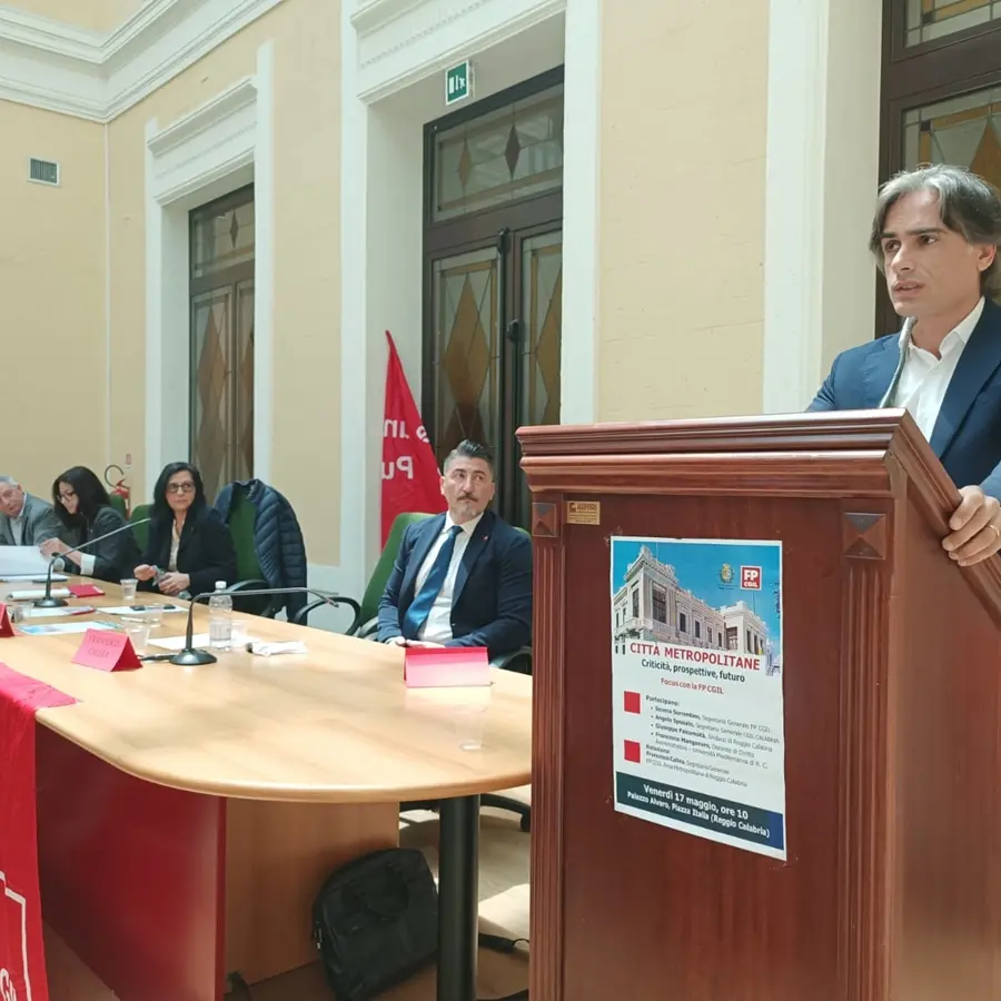Reggio, a palazzo Alvaro la Cgil discute di \"Città Metropolitane: criticità, prospettive, futuro\"