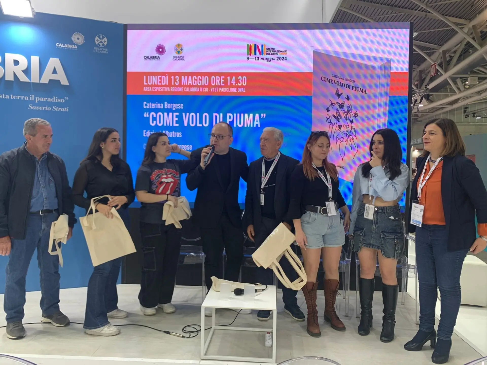 \"America?\" di Panuzzo e ...del \"Mazzini\" emoziona il Salone del Libro di Torino