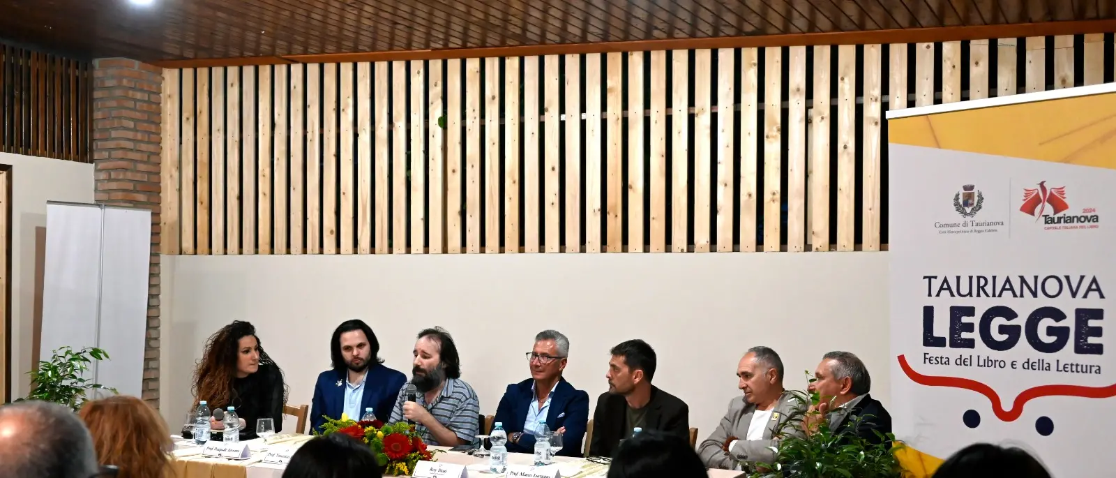 Il fumetto protagonista di \"Taurianova Legge\"