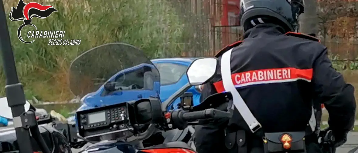 Controlli anti furbetti del contatore: raffica di denunce dei Carabinieri nella Piana di Gioia Tauro.