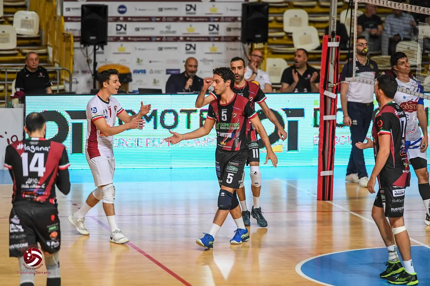 Sabato la Domotek Volley Reggio Calabria si gioca con Campobasso il posto al sole nella seconda fase