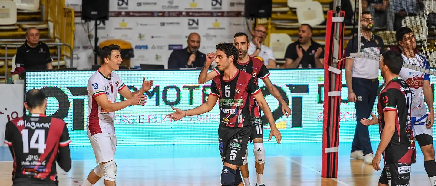 Sabato la Domotek Volley Reggio Calabria si gioca con Campobasso il posto al sole nella seconda fase