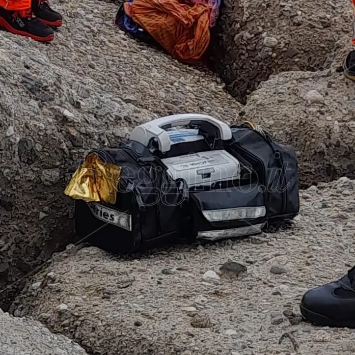 Neonato morto a Villa, un testimone: «La ragazza era pallida e barcollava. Ma la madre negava tutto»