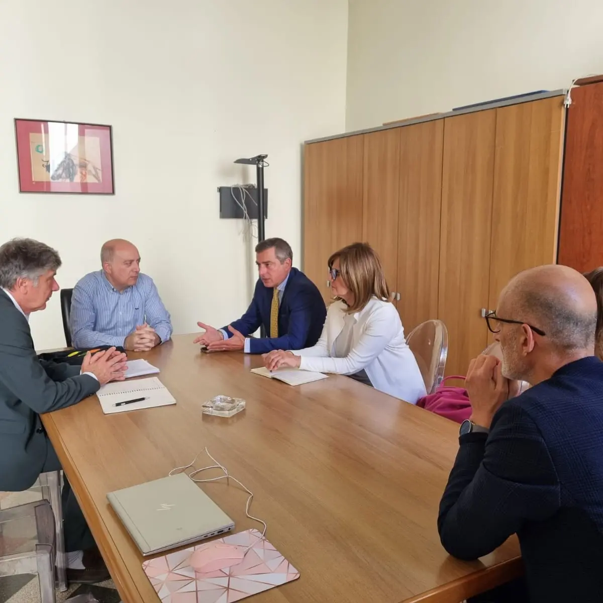 A palazzo San Giorgio l’Amministrazione discute di mobilità sostenibile con i rappresentanti di Confindustria