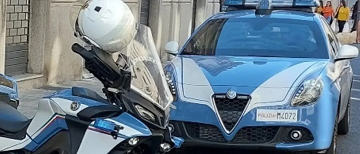 Siderno, rapina a mano armata in un supermercato: banditi in fuga con i soldi della cassa