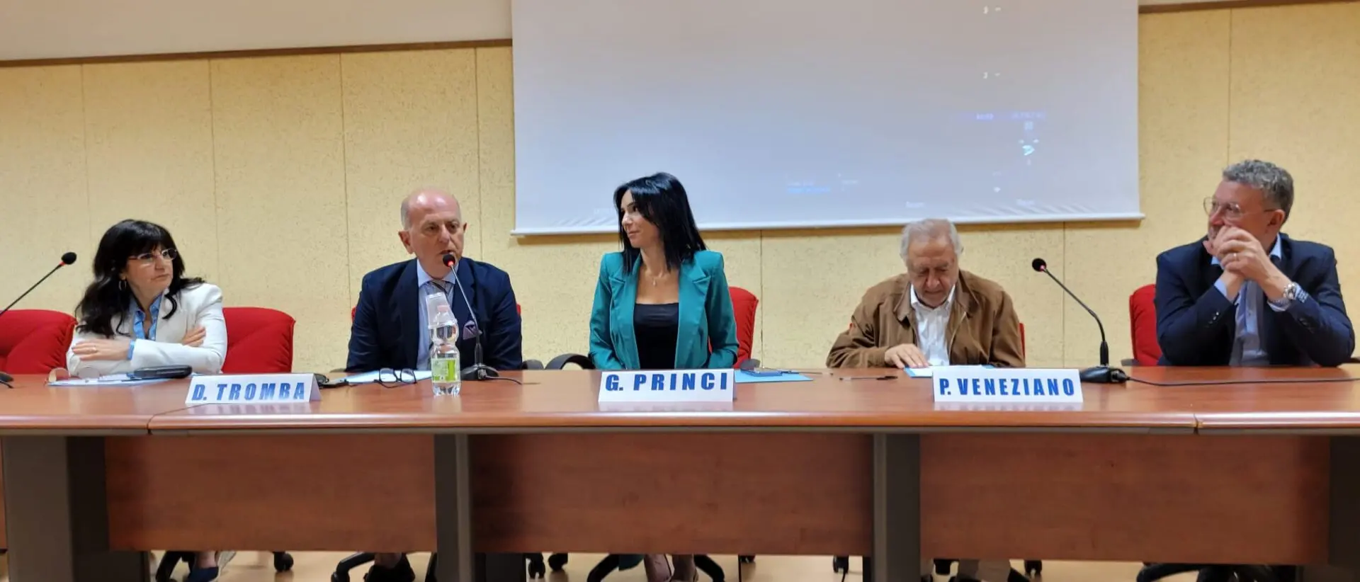 Reggio, al liceo \"da Vinci\" una nuova disciplina dal titolo “Biologia con curvatura biomedica”