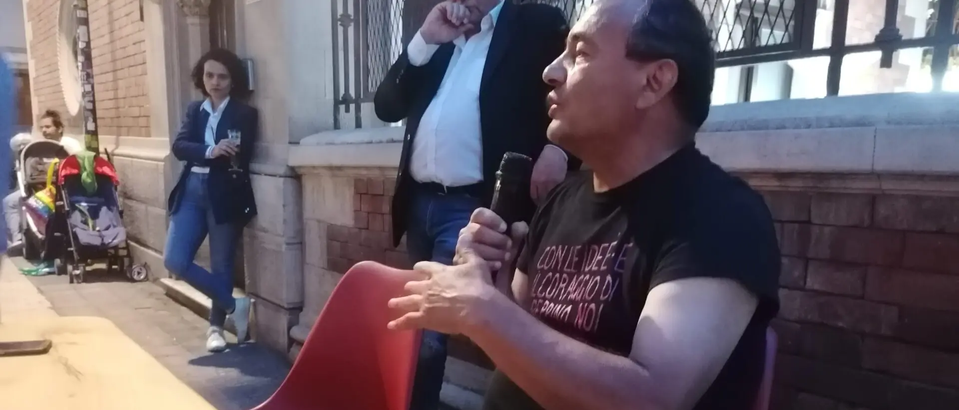 Europee e comunali, Lucano punta Riace guardando Strasburgo: «Non farò drammi se non sarò eletto, ma tutto può succedere»