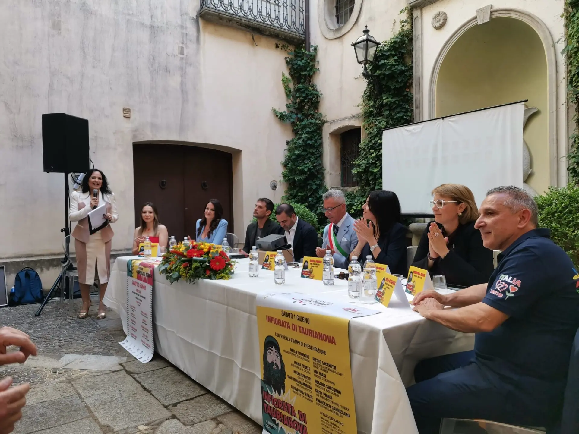 Taurianova, presentata l'infiorata 2024