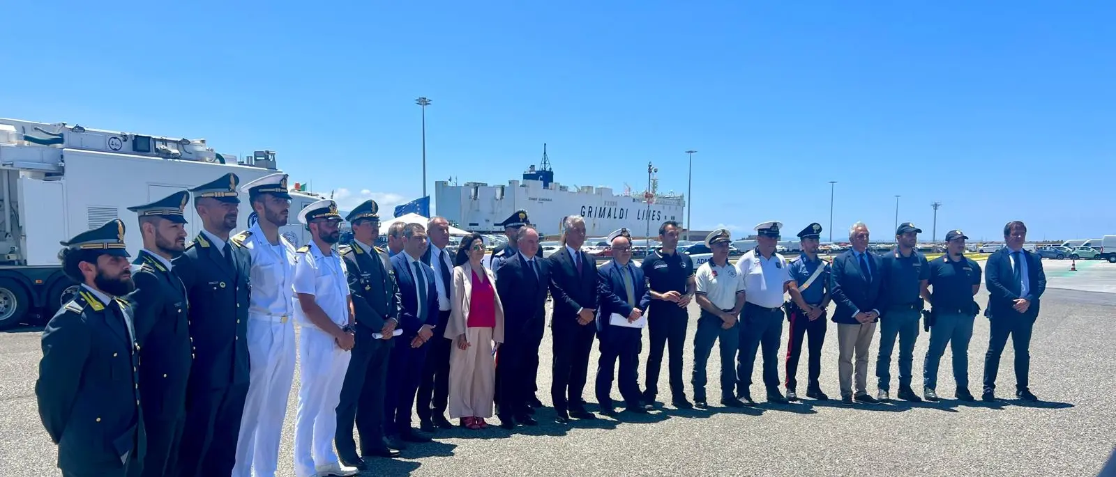 \"Food for Gaza\", consegnato lo scanner mobile che partirà da Gioia Tauro