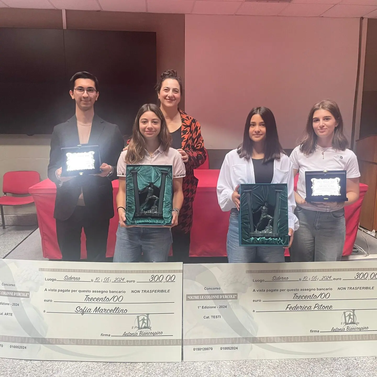 I ragazzi del liceo Zaleuco trionfano alla prima edizione del concorso” Oltre le colonne d' Ercole”