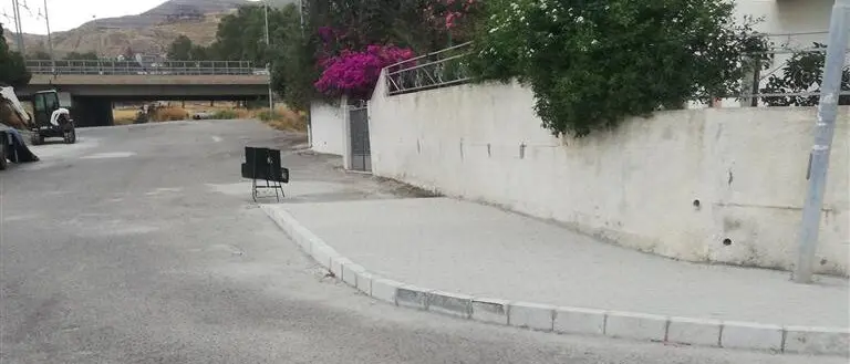 Ancadic segnala al comune di Motta San Giovanni l’anomala costruzione di un tratto di marciapiede sul Lungomare Cicerone di Lazzaro