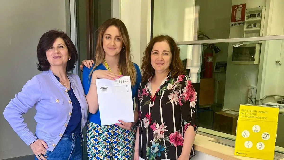 Casignana, l'ufficio postale rilascia i primi passaporti