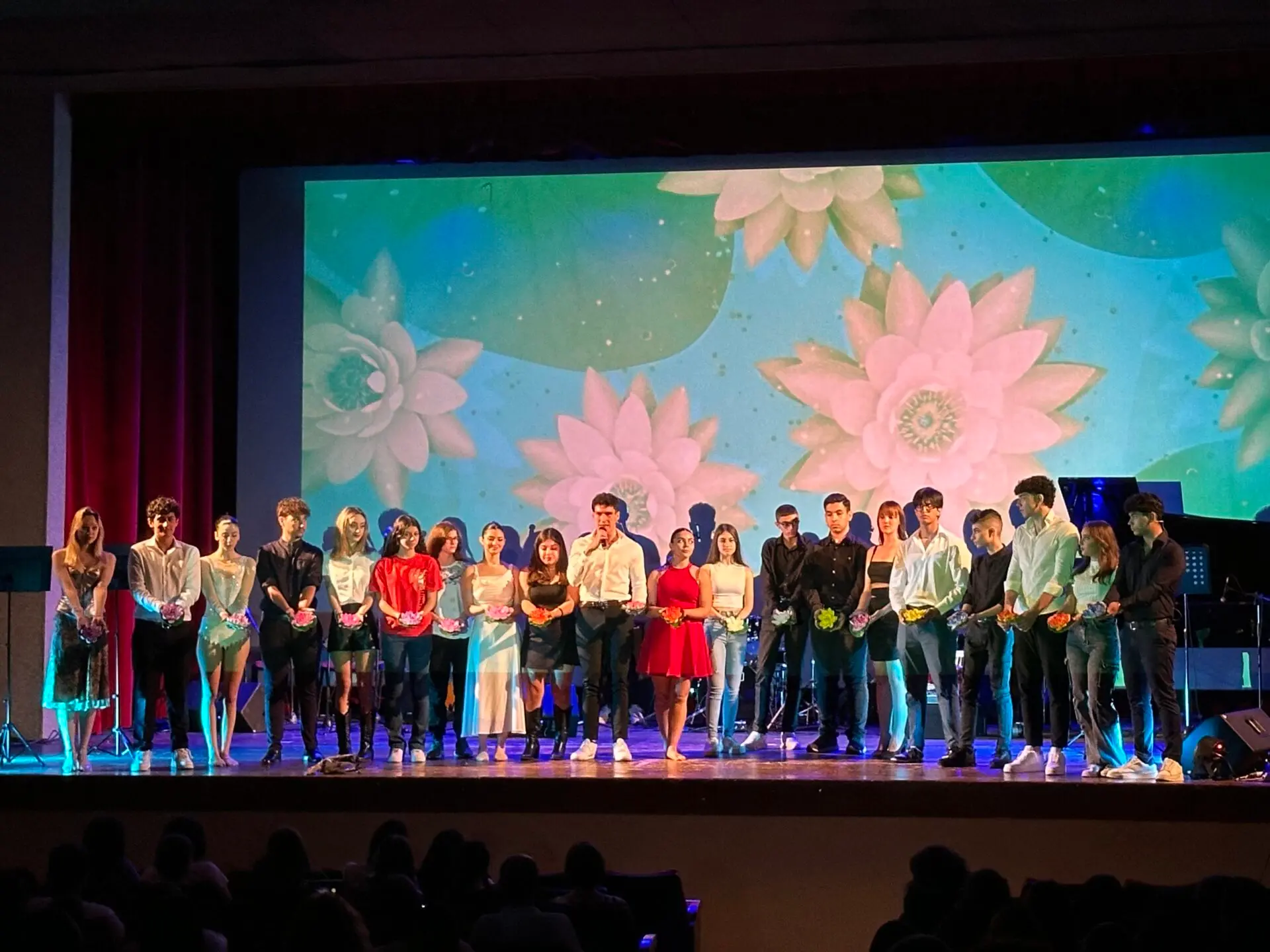 Presentato al cine teatro Odeon \"Lo stagno delle ninfee\"