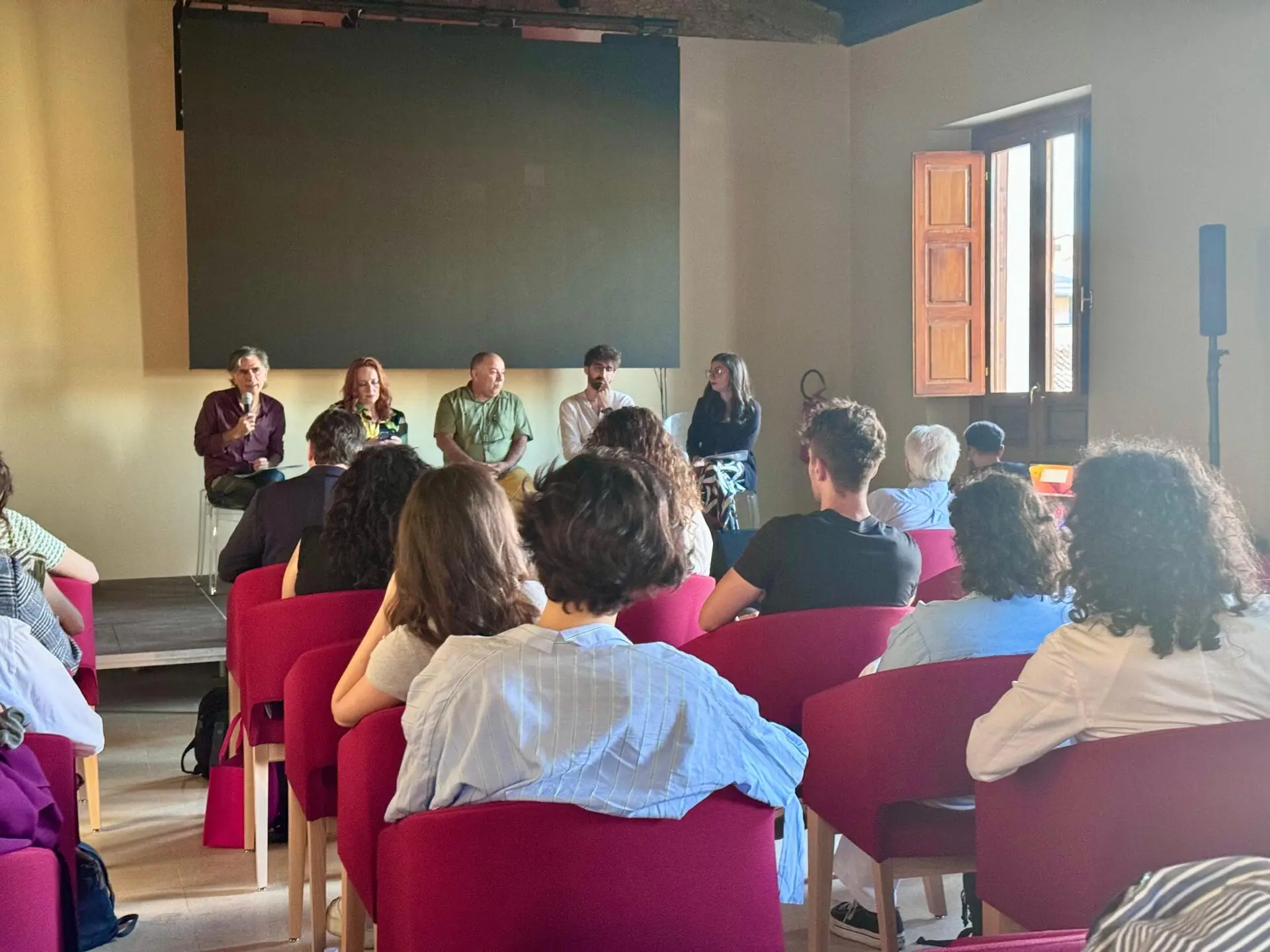 Riportare le comunità nelle piazze dei borghi attraverso il teatro: torna la seconda edizione di Calabria in Fabula