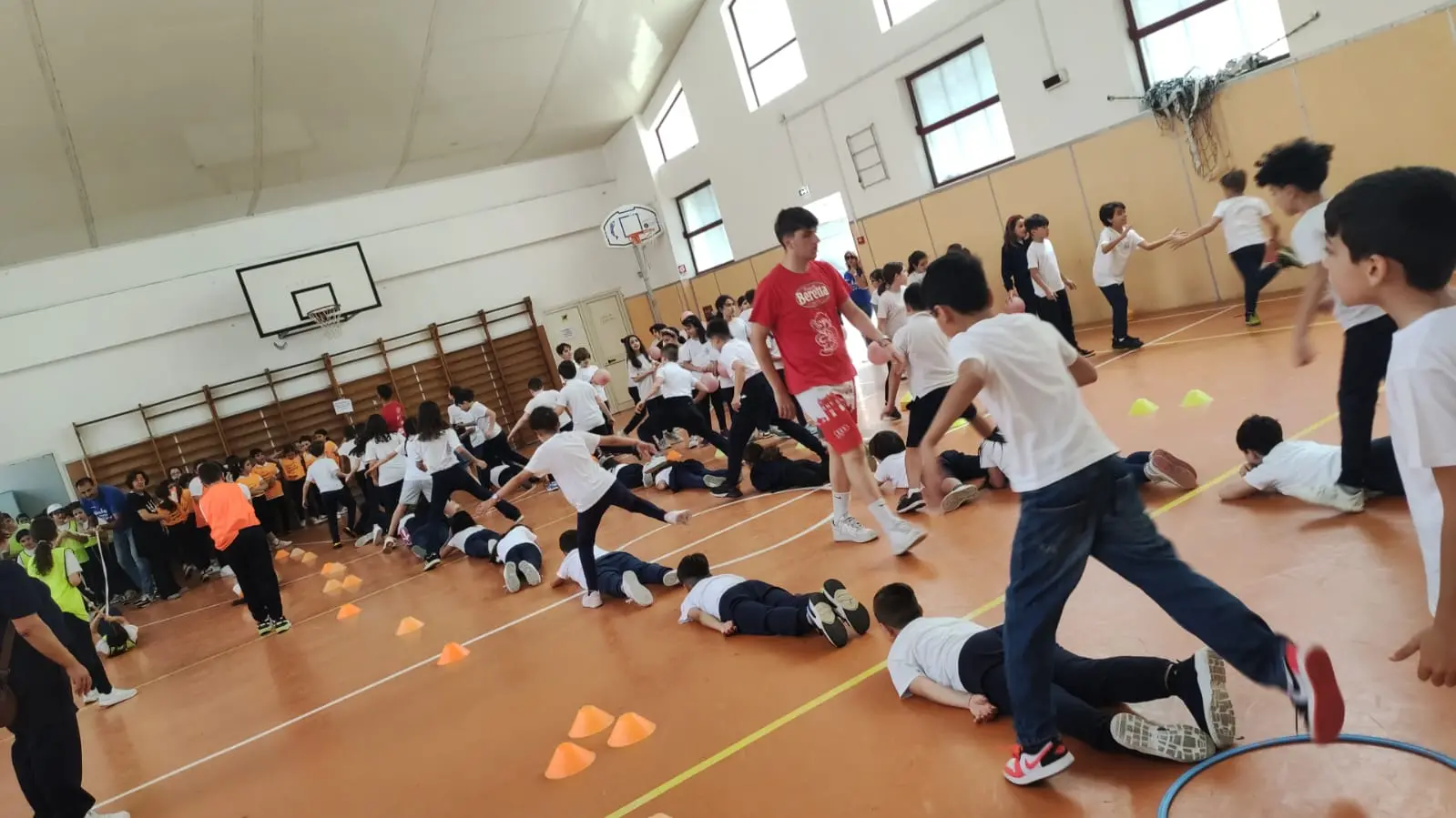 Reggio, al “Carducci-V.da Feltre” “Un salto nel passato… giochi senza frontiere”