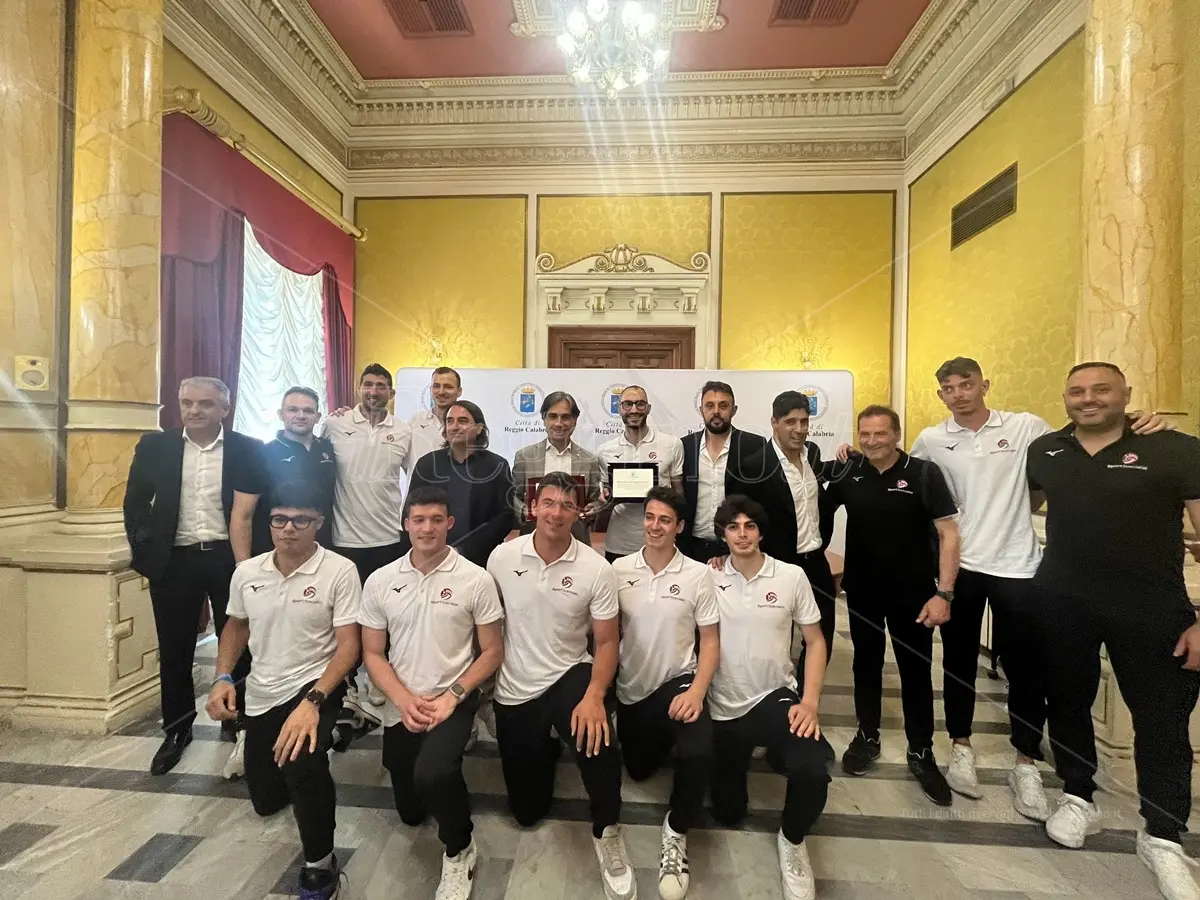 Reggio, il Comune celebra la promozione in A3 della Domotek volley - VIDEO