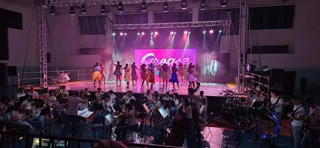 Il liceo “G. Rechichi” ha messo in scena il musical Grease
