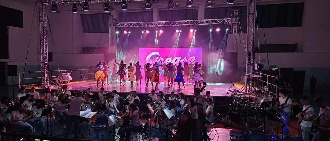 Il liceo “G. Rechichi” ha messo in scena il musical Grease