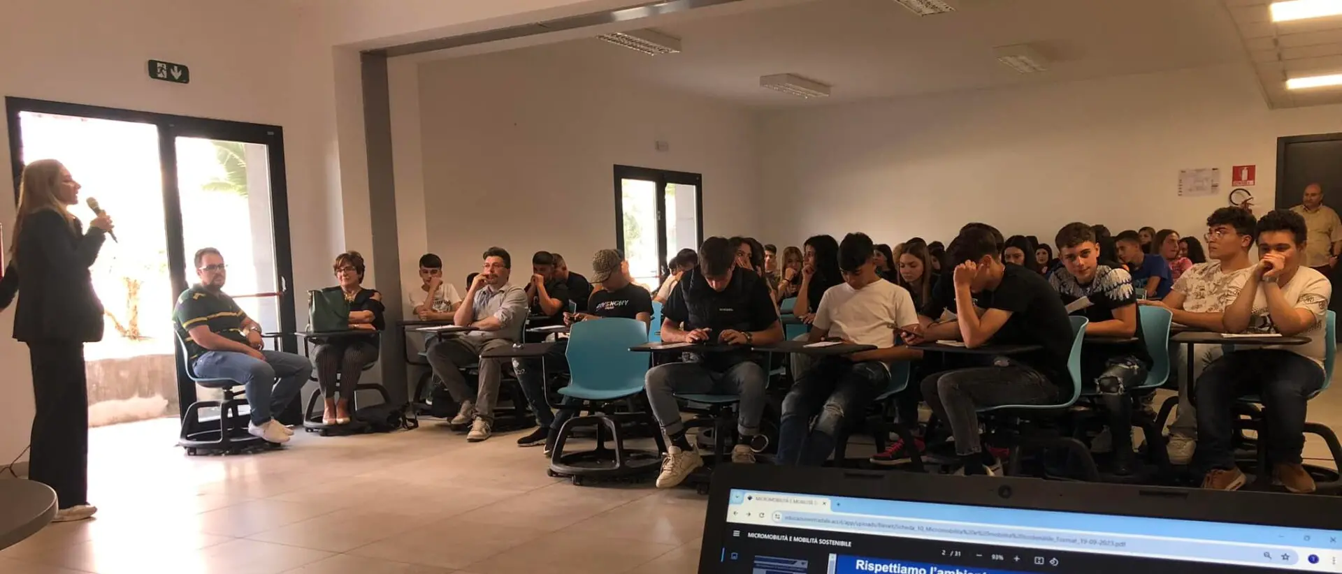 L’ ACI promuove l’educazione stradale come dovere civico nelle scuole della provincia reggina