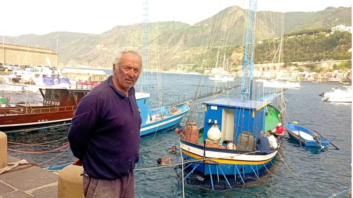 Scilla, la tradizione millenaria della caccia al pesce spada raccontata da uno degli ultimi pescatori