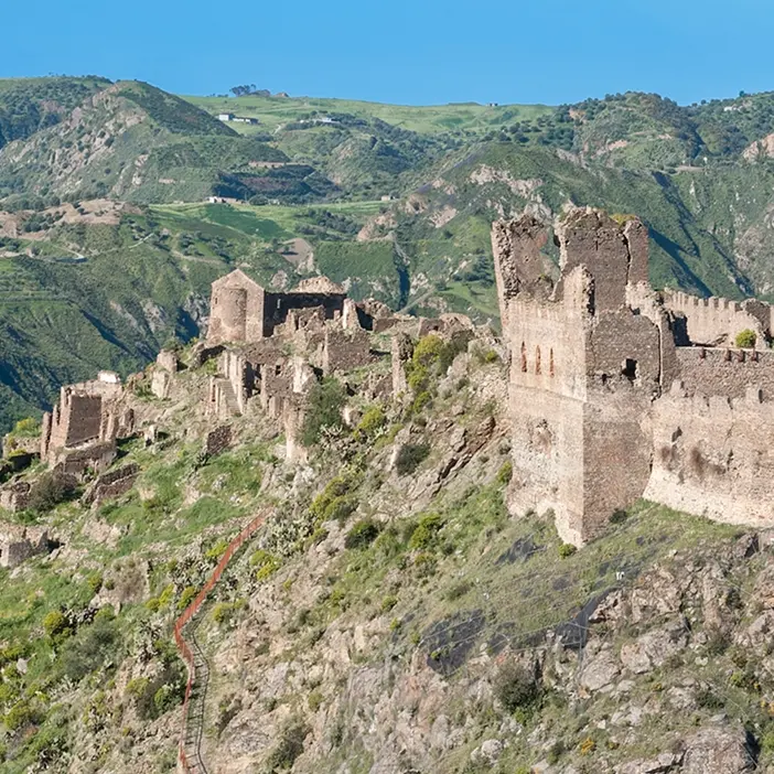 Condofuri \"Città che Legge\": il comune rilancia l'impegno per il futuro culturale della comunità grecanica