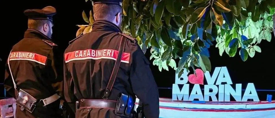 Truffano anziana a Bova Marina e poi scappano a Scilla, denunciati due napoletani e recuperate 80mila euro di refurtiva