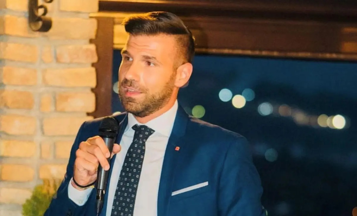 Locri, il consigliere Cavaleri: «Da un anno a Milano per lavoro, chiedo di partecipare alle sedute a distanza»