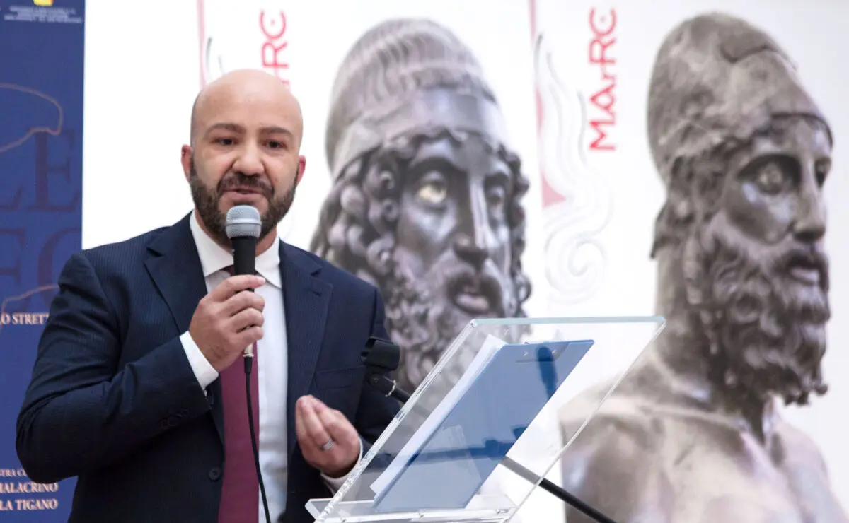 Bronzi di Riace, tutti i numeri del 50° anniversario