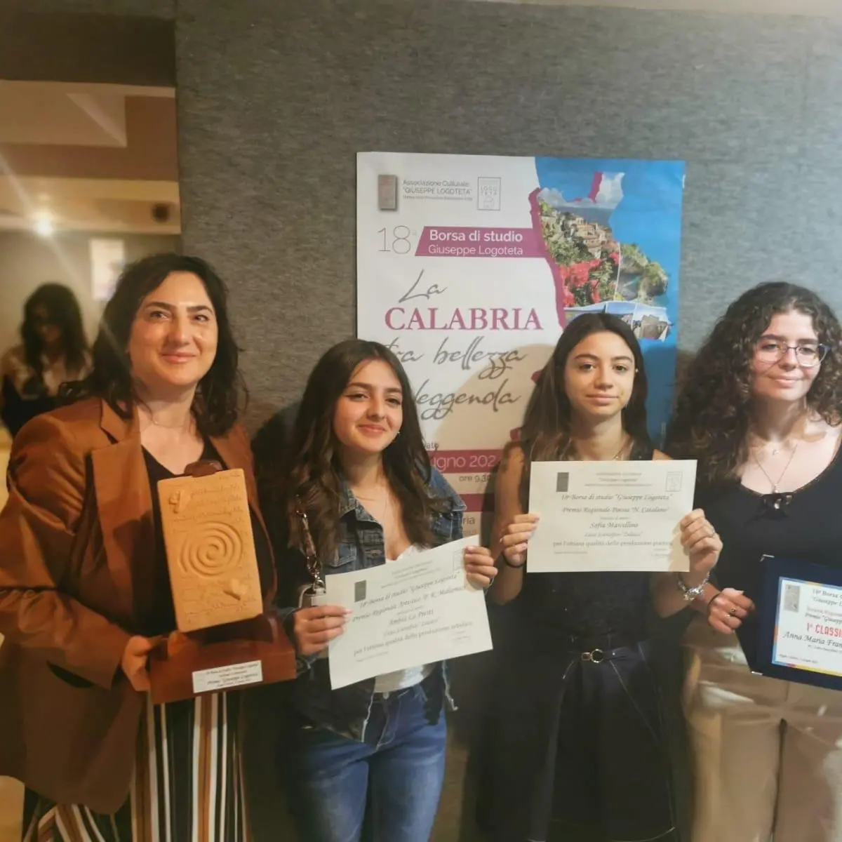 Anna Maria Tassone del liceo Zaleuco vince la XVIII edizione della borsa di studio “G. Logoteta”