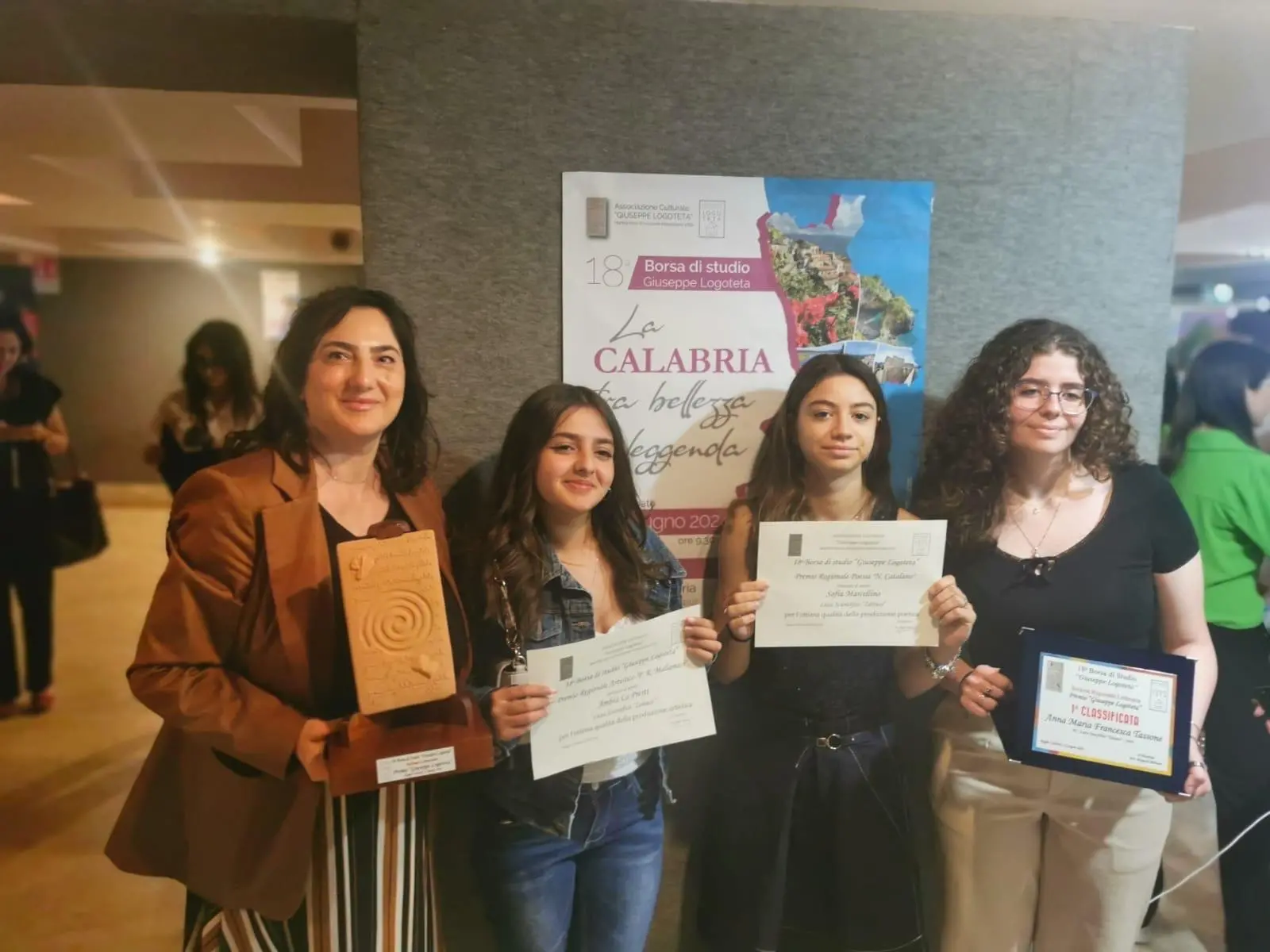 Anna Maria Tassone del liceo Zaleuco vince la XVIII edizione della borsa di studio “G. Logoteta”