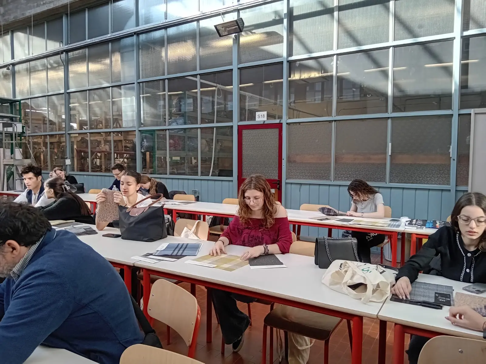 La studentessa Aurora Santacroce si aggiudica il primo posto delle “Olimpiadi della moda”