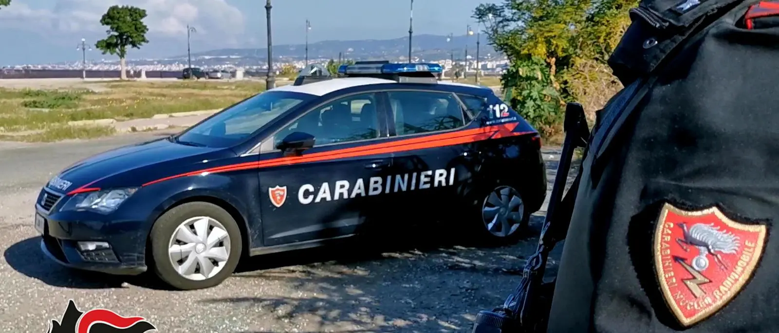 Reggio, Un 79enne accusa un malore improvviso. I Carabinieri prestano ausilio ai familiari nelle manovre di primo soccorso: salvato