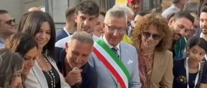 Infiorata da record, per il sindaco Biasi il gemellaggio con Taurianova Capitale è un successo storico