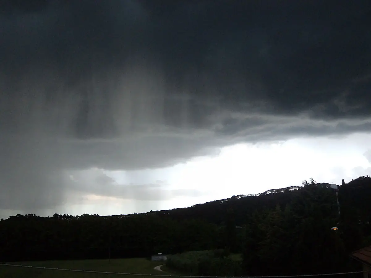 Meteo Reggio Calabria, giornata instabile con piogge. Prevista allerta gialla
