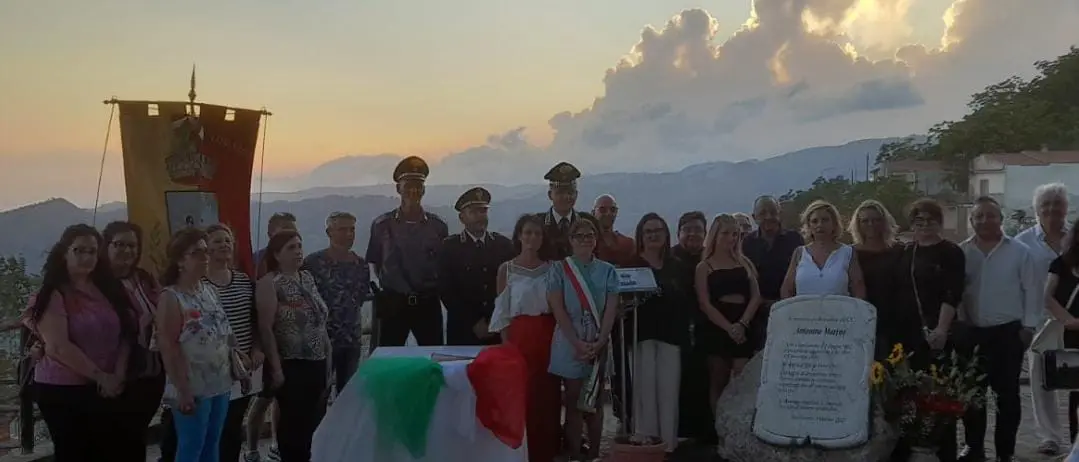 San Lorenzo, inaugurate due panchine contro la violenza sulle donne e il bullismo