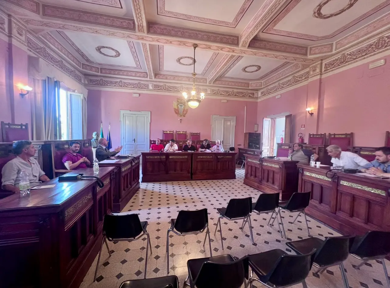 Seduta tavolo tecnico permanente contro la Discarica di Melicuccà