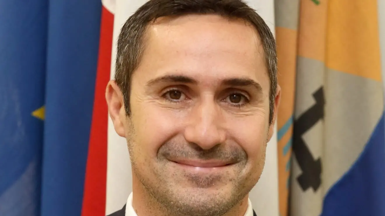 Riconferme, sorprese e grandi esclusi: le Regionali in Calabria hanno ridisegnato il Consiglio. Gianluca Gallo (FI) recordman di preferenze con 30mila voti. Bene anche Cirillo e Caputo nel centrodestra, Alecci (Pd) nel centrosinistra. Eletti i presidenti di Provincia Succurro e Ferrari