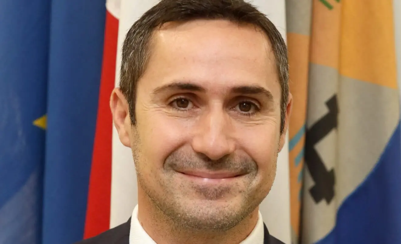 Riconferme, sorprese e grandi esclusi: le Regionali in Calabria hanno ridisegnato il Consiglio. Gianluca Gallo (FI) recordman di preferenze con 30mila voti. Bene anche Cirillo e Caputo nel centrodestra, Alecci (Pd) nel centrosinistra. Eletti i presidenti di Provincia Succurro e Ferrari