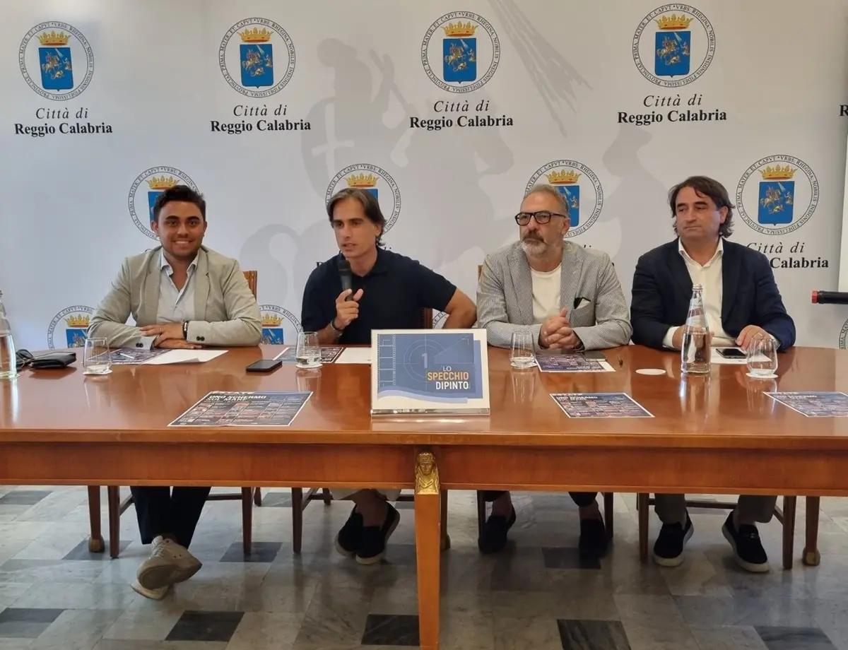 Reggio, presentato il festival del cinema all'aperto “Lo specchio dipinto\"