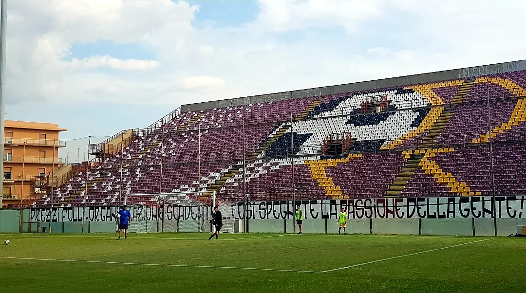 CA…LCI NOSTRI | Ritorna la Reggina e alla prima è vittoria… e contestazione