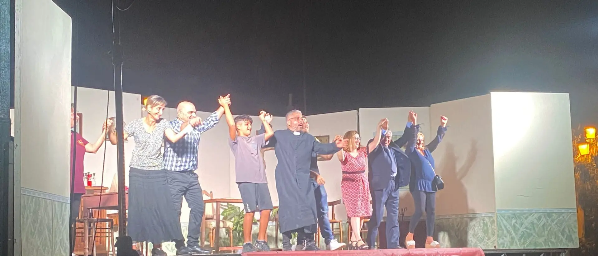 Festival del Teatro in Vernacolo, Blu Sky Cabaret in scena con \"Ora facimu festa\"