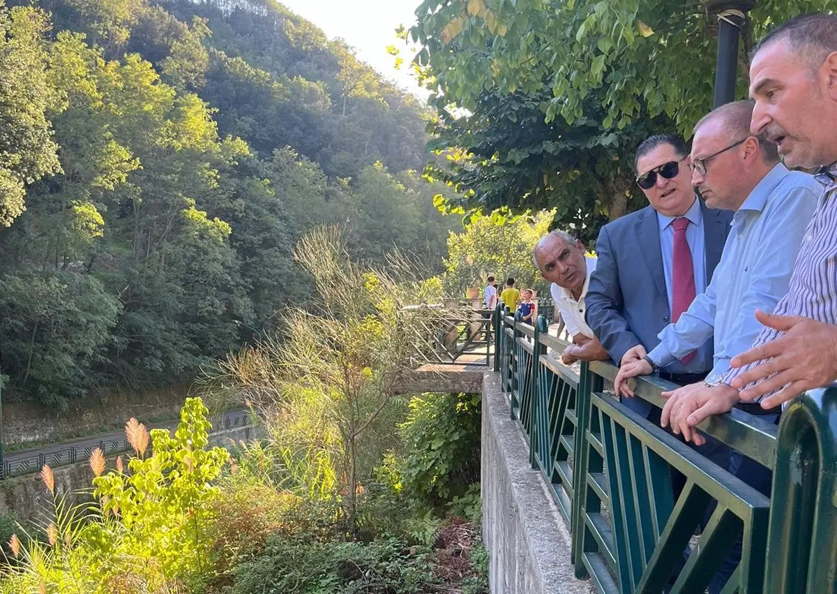 Terme di Galatro, il sopralluogo di Versace per programmare la bonifica delle aree circostanti e il ripristino della viabilità