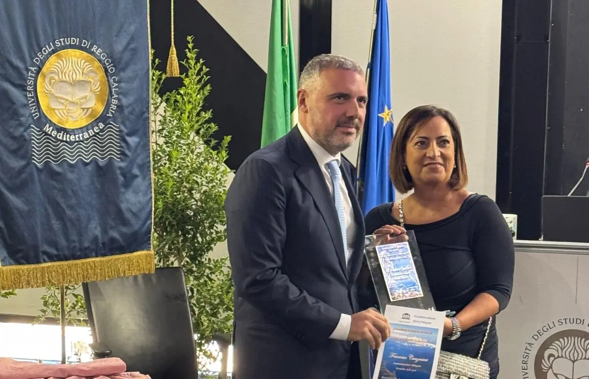 Reggio, a Francesco Canzonieri il premio Fjord of Rhegium come “Uomo dell’Anno Calabria 2024”