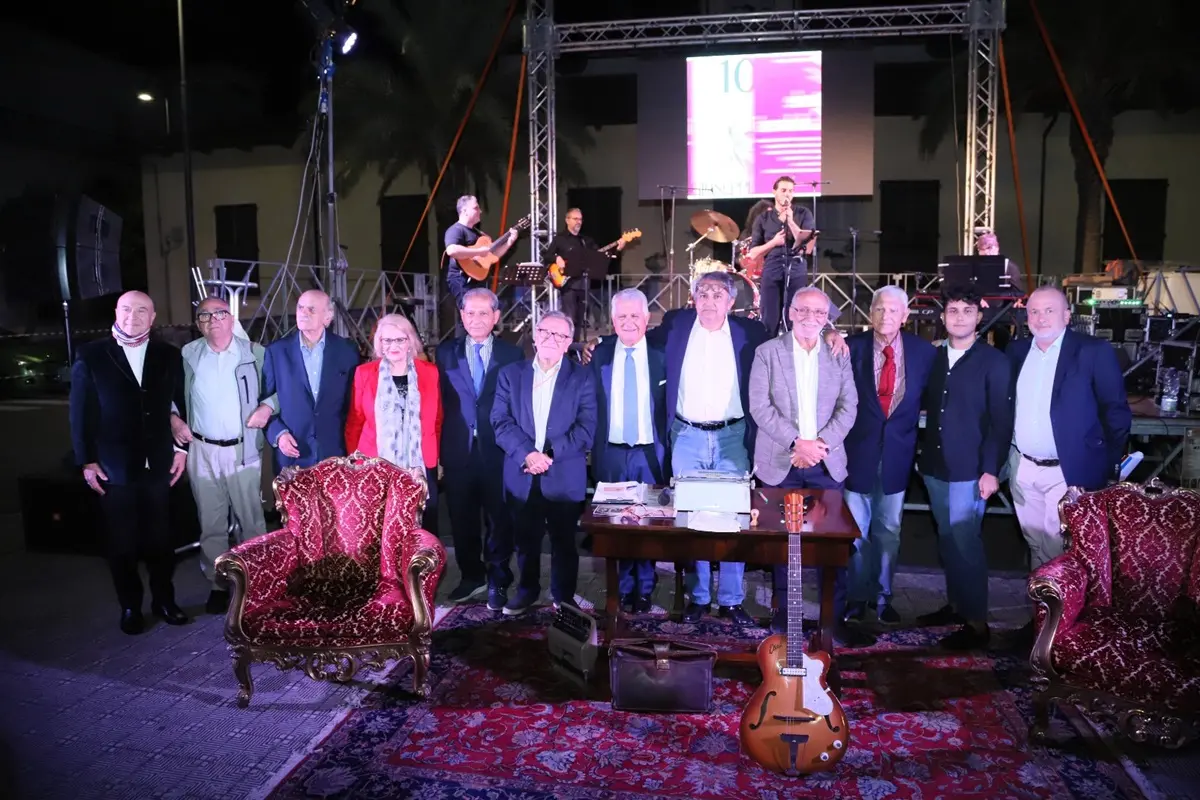Reggio, 100 anni di psicoscintille di Giuseppe Marino accendono piazza Municipio a Gallina