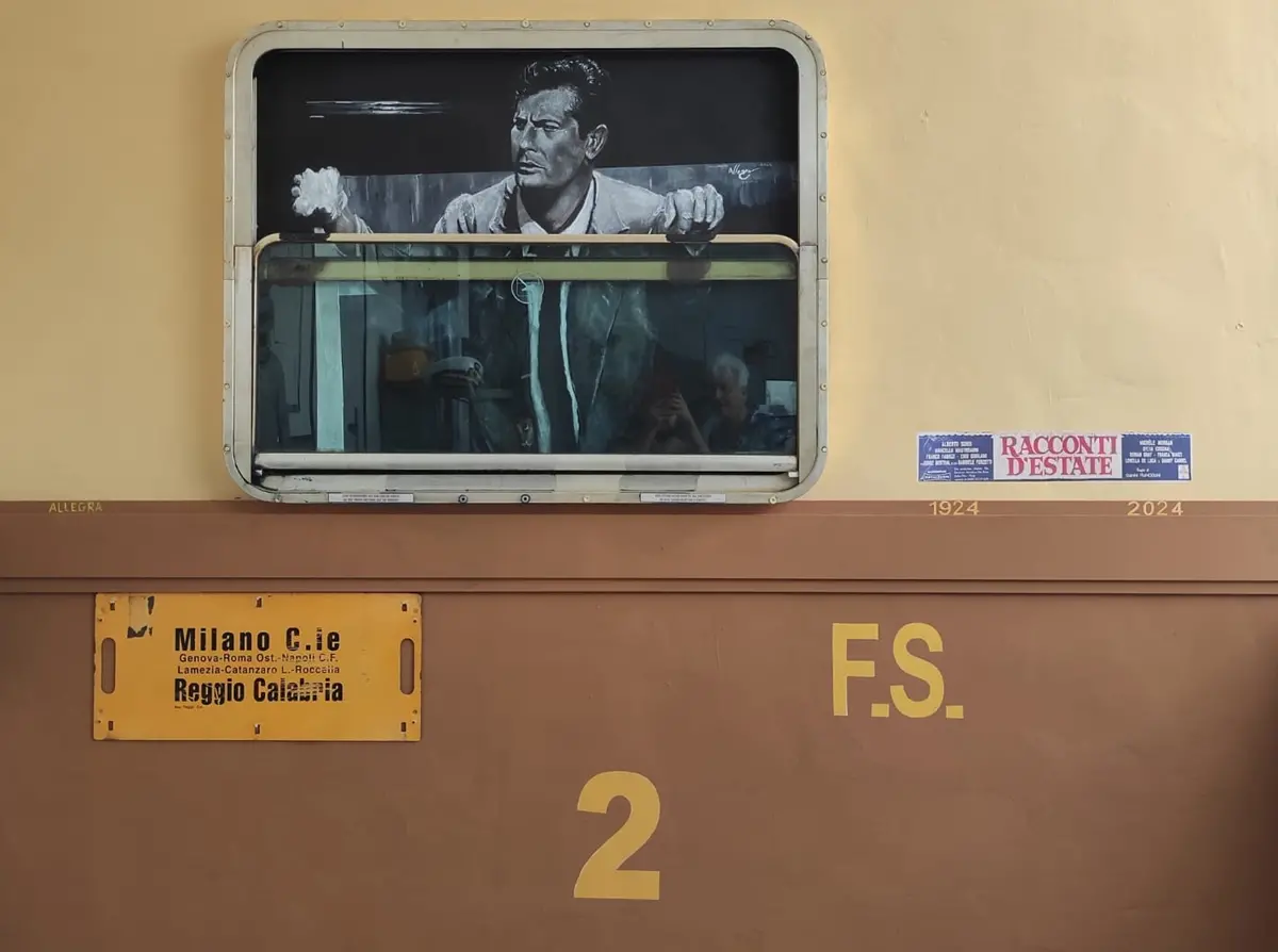 Reggio celebra i 100 anni di Marcello Mastroianni con l'opera di Allegra al Museo Pietro Germi