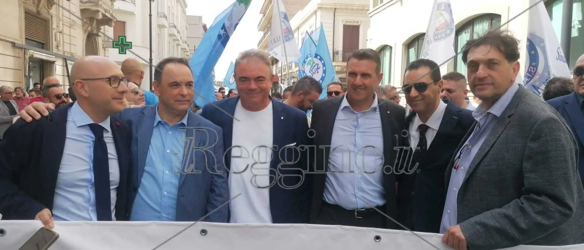 Reggio, carenza di organico e mezzi e poliziotti malpagati: Siulp e Siap protestano in Questura