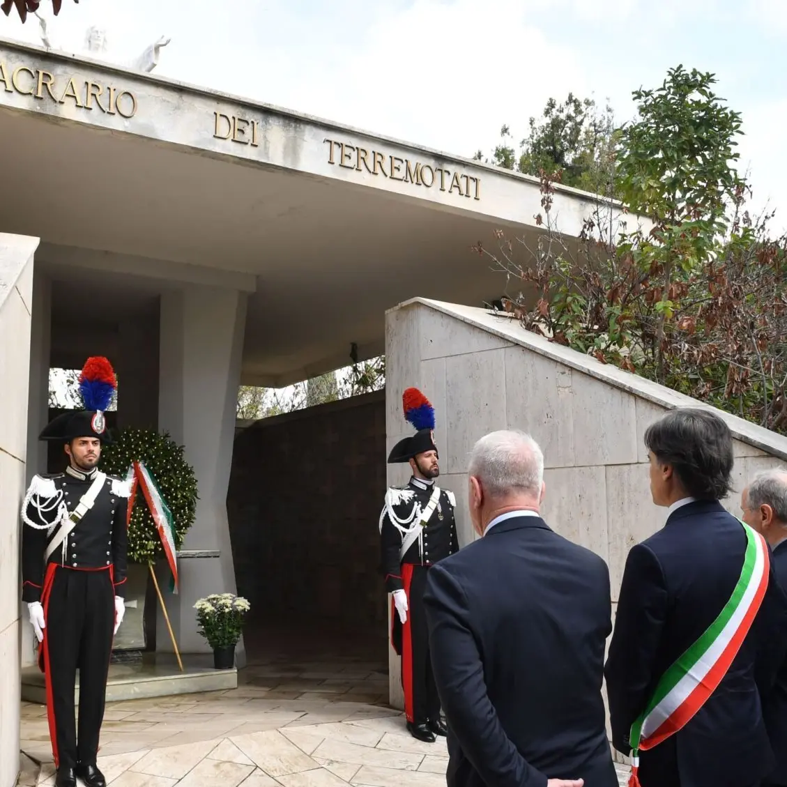 Celebrazioni dei defunti a Reggio, Falcomatà: «Condivido il pensiero dell'arcivescovo Morrone» - FOTO