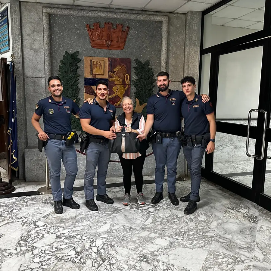 Reggio, ruba la borsa a una donna anziana: 19enne arrestato dalla polizia di Stato