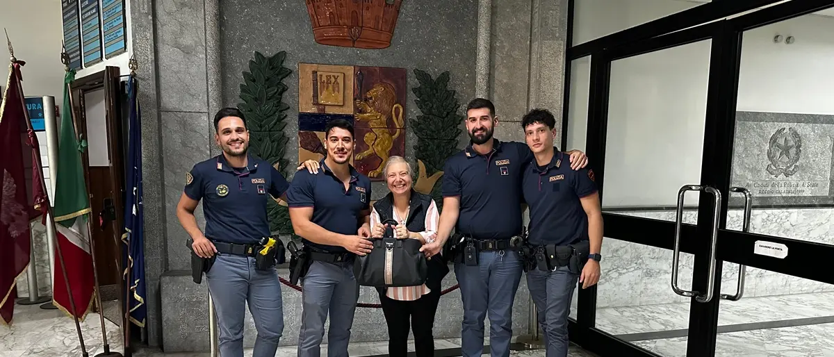 Reggio, ruba la borsa a una donna anziana: 19enne arrestato dalla polizia di Stato